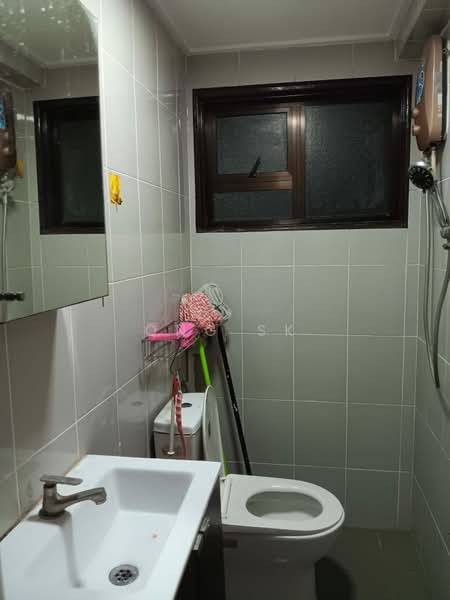 Pangsapuri untuk Disewa di Pangsapuri Seri Gembira - Ong SK - Bathroom - PropertyGuru.com.my