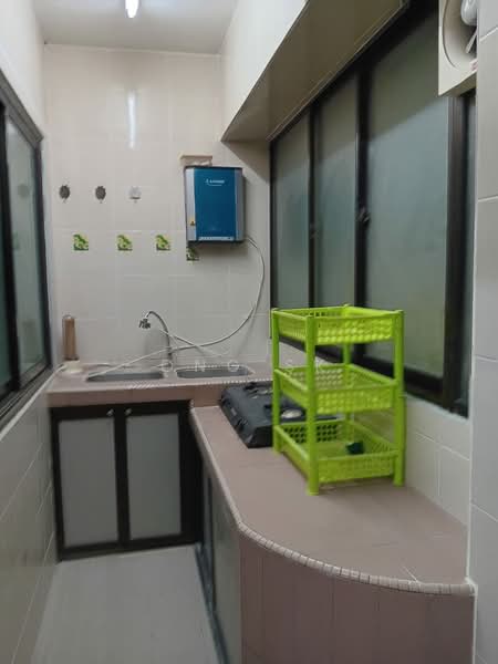 Pangsapuri untuk Disewa di Pangsapuri Seri Gembira - Ong SK - Kitchen - PropertyGuru.com.my