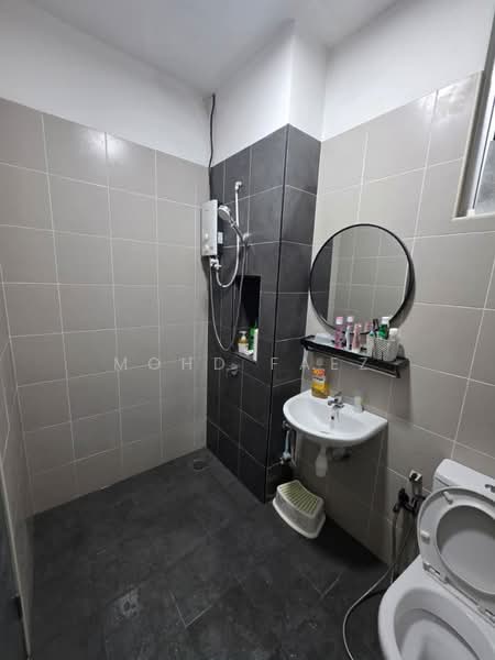 Rumah Teres 2 Tingkat untuk Dijual di Bandar Seri Alam (Masai) - Mohd Faez - Bathroom - PropertyGuru.com.my