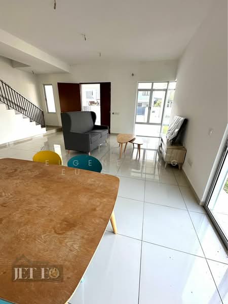 Rumah Teres 2 Tingkat untuk Dijual di Tanjong Duabelas (Selangor) - Eugene Ong Eu chieh - Living Room - PropertyGuru.com.my
