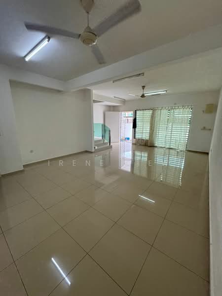 2-storey Terraced House for Sale in Bandar Sri Sendayan (Negeri Sembilan) - Irene Siew - Living Room - PropertyGuru.com.my