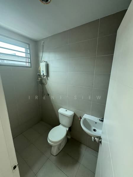 2-storey Terraced House for Sale in Bandar Sri Sendayan (Negeri Sembilan) - Irene Siew - Bathroom - PropertyGuru.com.my
