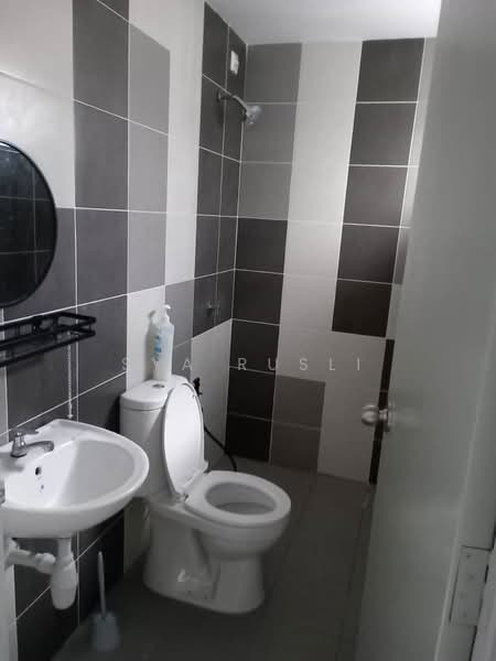Service Residence for Rent at Residensi Mutiara Kajang 2 - Sya Rusli - Bathroom - PropertyGuru.com.my