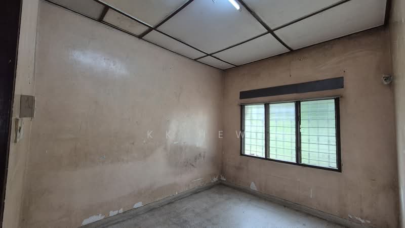 Rumah Teres 1 Tingkat untuk Dijual di Desa Kenanga (Semenyih) - KK HEW - Bedroom - PropertyGuru.com.my