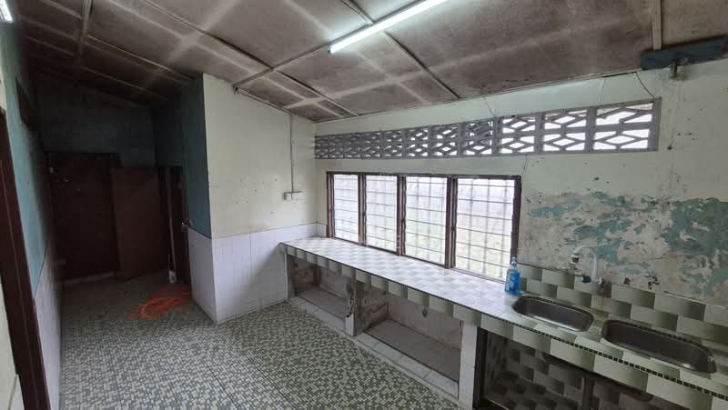 Rumah Teres 1 Tingkat untuk Dijual di Desa Kenanga (Semenyih) - KK HEW - Kitchen - PropertyGuru.com.my
