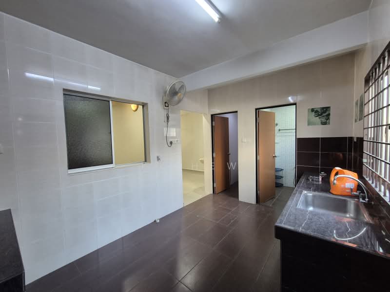 Rumah Teres 1 Tingkat untuk Dijual di Taman Paling Jaya (Semenyih) - KK HEW - Kitchen - PropertyGuru.com.my