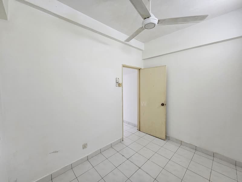 Pangsapuri untuk Disewa di Anggerik Villa 2 Apartment - KK HEW - Interior - PropertyGuru.com.my