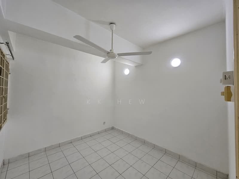 Pangsapuri untuk Disewa di Anggerik Villa 2 Apartment - KK HEW - Interior - PropertyGuru.com.my