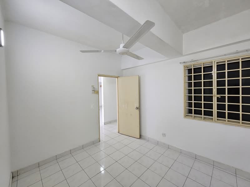 Pangsapuri untuk Disewa di Anggerik Villa 2 Apartment - KK HEW - Interior - PropertyGuru.com.my