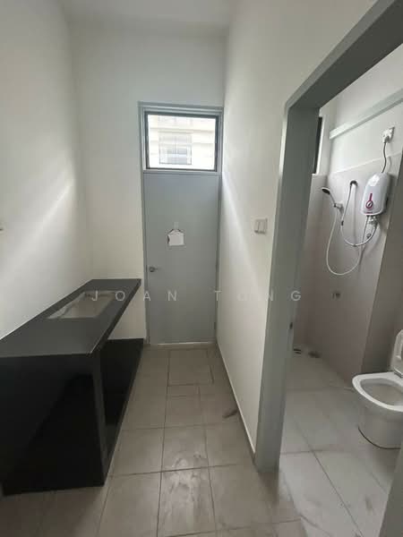 Terraced House for Rent in Johor Bahru (Johor) - Joan Tong - Bathroom - PropertyGuru.com.my