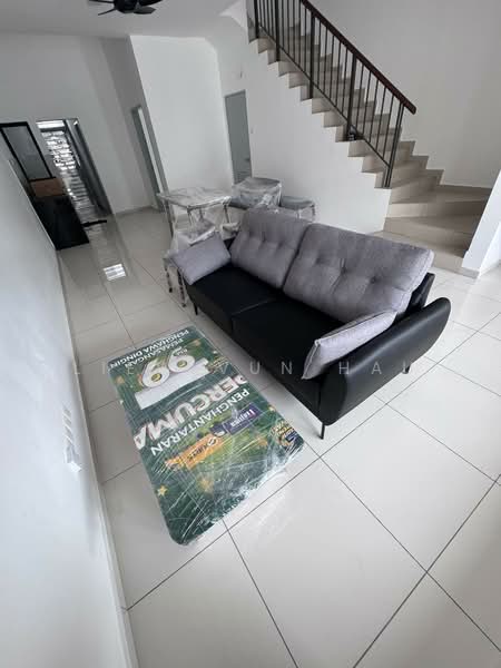Rumah Teres 2 Tingkat untuk Disewa di Austin (Johor Bahru) - Liew Vun Hau - Living Room - PropertyGuru.com.my