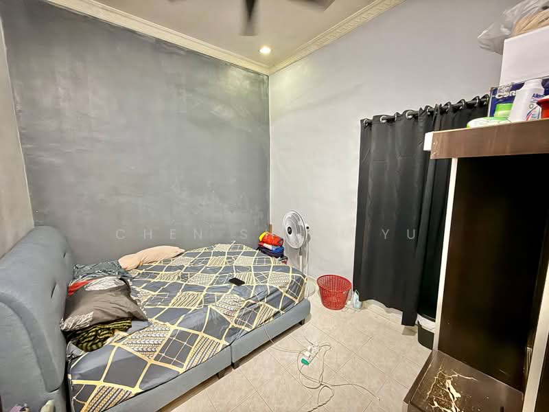 1-storey Terraced House for Sale in Taman Pulai Utama (Skudai) - Chen Shieh Yu - Bedroom - PropertyGuru.com.my