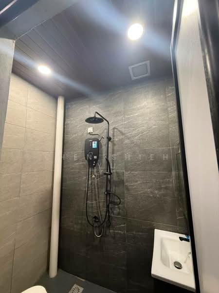 1-storey Terraced House for Sale in Taman Pulai Utama (Skudai) - Chen Shieh Yu - Bathroom - PropertyGuru.com.my