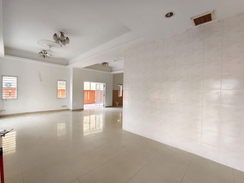 Rumah Berkembar untuk Dijual di Sungai Buloh (Selangor) - Kelly Kok - PropertyGuru.com.my