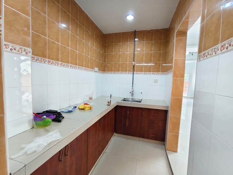 Rumah Berkembar untuk Dijual di Sungai Buloh (Selangor) - Kelly Kok - PropertyGuru.com.my