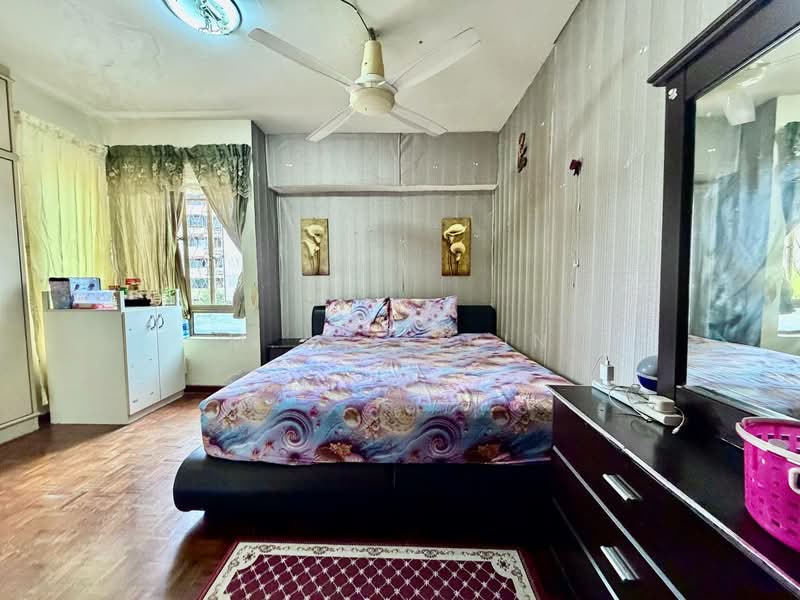 Kondominium untuk Dijual di Le Jardine Condominium - M.J Zairin - Bedroom - PropertyGuru.com.my