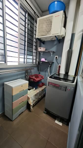 Servis Apartment untuk Disewa di Larkin Heights - Mandy Goh Siew Li - Balcony - PropertyGuru.com.my