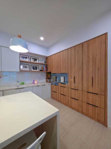Rumah Berkembar untuk Dijual di Damansara Perdana (Selangor) - Ganesh Ramanathan (Ganesha) - Kitchen - PropertyGuru.com.my
