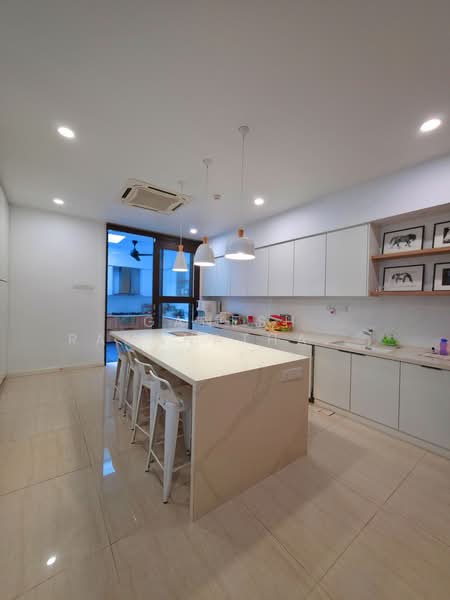 Rumah Berkembar untuk Dijual di Damansara Perdana (Selangor) - Ganesh Ramanathan (Ganesha) - Kitchen - PropertyGuru.com.my