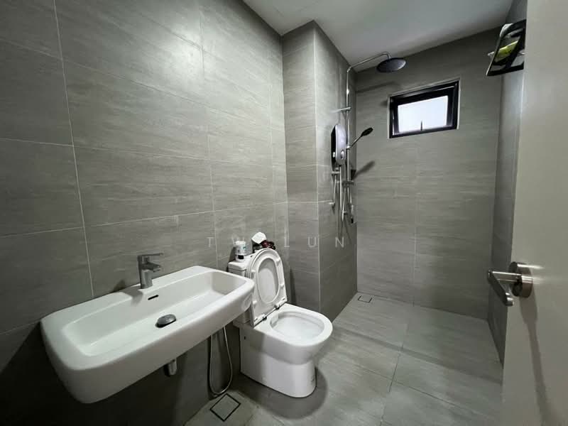 Service Residence for Rent at Residensi Ava @ Kiara Bay - Tw Lun - Bathroom - PropertyGuru.com.my