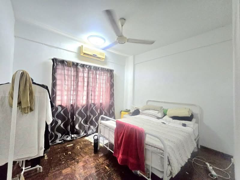 Condominium for Sale at Pandan Puteri - M.J Zairin - Bedroom - PropertyGuru.com.my