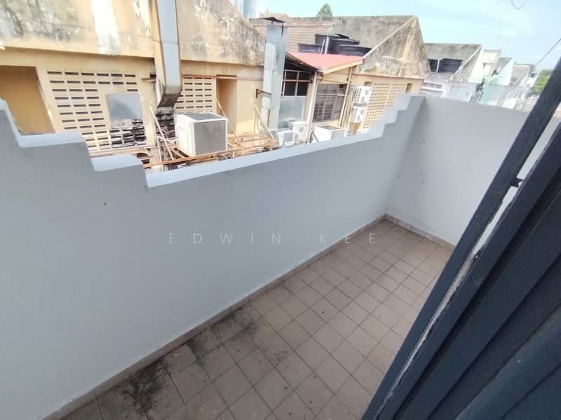2-storey Terraced House for Sale in Seremban (Negeri Sembilan) - EDWIN KEE - Balcony - PropertyGuru.com.my