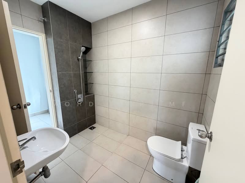 2-storey Terraced House for Rent in Bandar Gamuda Cove (Dengkil) - Mohd Fitri MF - Bathroom - PropertyGuru.com.my