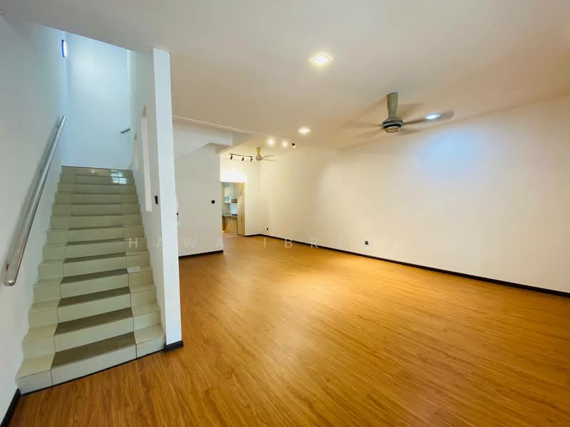 Terraced House for Sale in Perdana College Heights (Mantin) - Hawa Ibrahim - Living Room - PropertyGuru.com.my