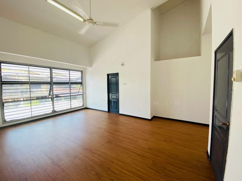 Terraced House for Sale in Perdana College Heights (Mantin) - Hawa Ibrahim - Living Room - PropertyGuru.com.my