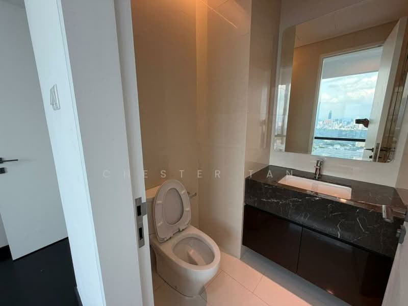 Servis Apartment untuk Disewa di Crown Residences @ Pavilion Damansara Heights - Chester Tan - Bathroom - PropertyGuru.com.my