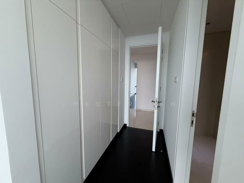Servis Apartment untuk Disewa di Crown Residences @ Pavilion Damansara Heights - Chester Tan - Corridor - PropertyGuru.com.my