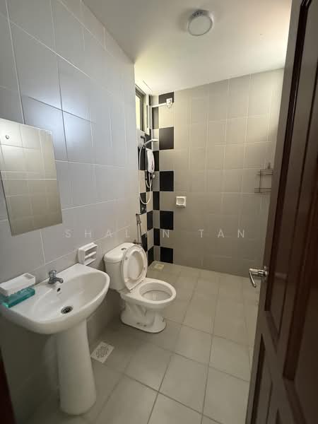Condominium for Sale at The Tropicana Residence - Shalyn Tan - Bathroom - PropertyGuru.com.my