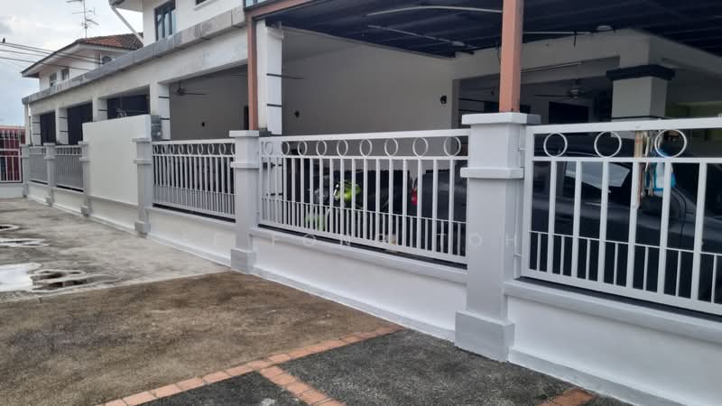 1.5-storey Terraced House for Sale in Taman Gaya (Ulu Tiram) - Ee Fong Toh - PropertyGuru.com.my
