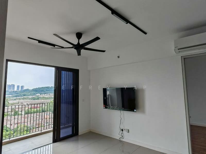 Servis Apartment untuk Disewa di The Pulse Residence - Jeffrey Yap - Balcony - PropertyGuru.com.my
