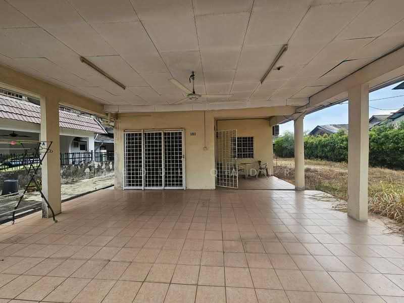 Rumah Banglo untuk Dijual di Kampung Melayu Ampang (Ampang) - Abdul Qadir - PropertyGuru.com.my