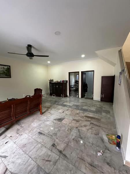 Rumah Teres 2 Tingkat untuk Dijual di Taman Sri Putri (Skudai) - Ee Fong Toh - Living Room - PropertyGuru.com.my