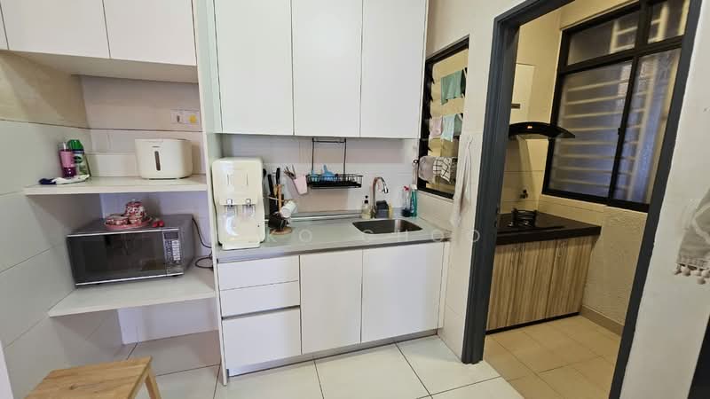 Servis Apartment untuk Disewa di The Link 2 Residences - Riko Choo - Kitchen - PropertyGuru.com.my