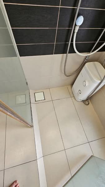 Servis Apartment untuk Disewa di The Link 2 Residences - Riko Choo - Bathroom - PropertyGuru.com.my