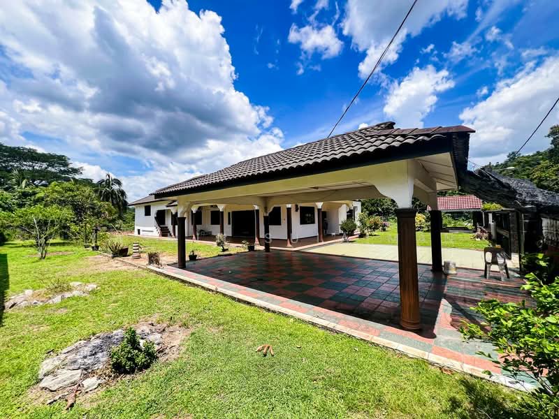 Bungalow for Sale in Taman Ampang Indah (Kuala Kubu Bharu) - Yasmin Sulaiman - Exterior - PropertyGuru.com.my