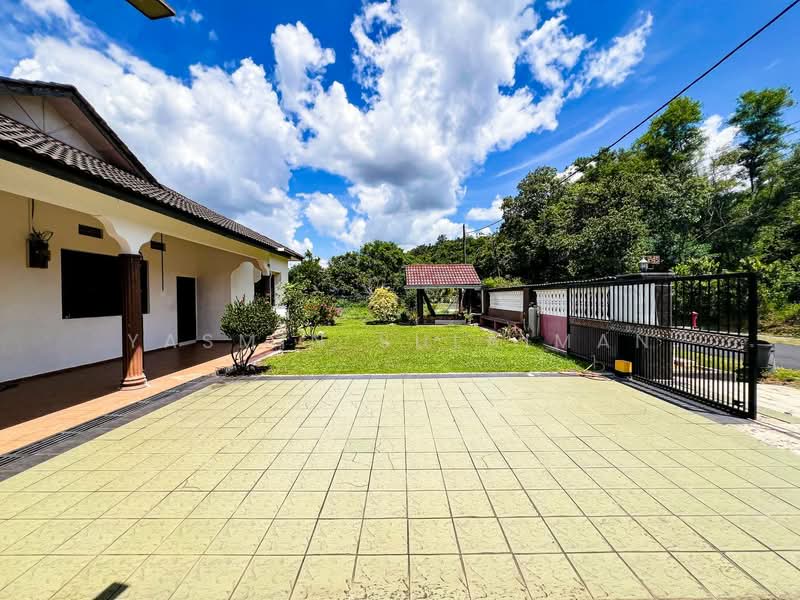 Bungalow for Sale in Taman Ampang Indah (Kuala Kubu Bharu) - Yasmin Sulaiman - Exterior - PropertyGuru.com.my