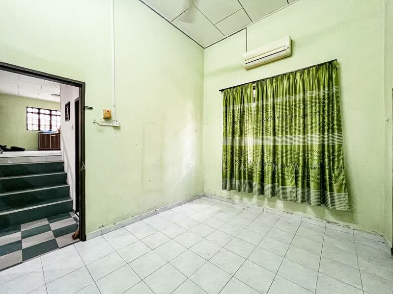 Bungalow for Sale in Taman Ampang Indah (Kuala Kubu Bharu) - Yasmin Sulaiman - Interior - PropertyGuru.com.my