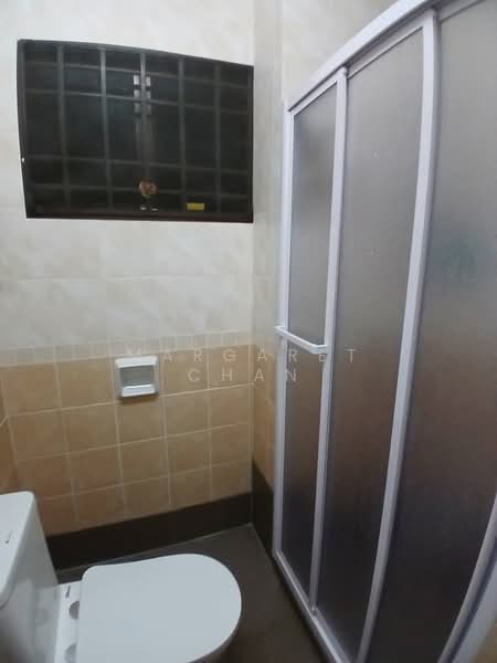 Rumah Teres untuk Disewa di Bandar Kinrara Seksyen 5 (Bandar Kinrara) - Margaret Chan - Bathroom - PropertyGuru.com.my