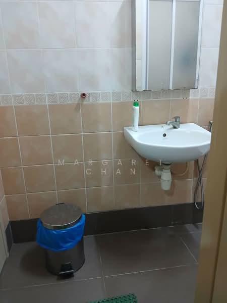 Rumah Teres untuk Disewa di Bandar Kinrara Seksyen 5 (Bandar Kinrara) - Margaret Chan - Bathroom - PropertyGuru.com.my