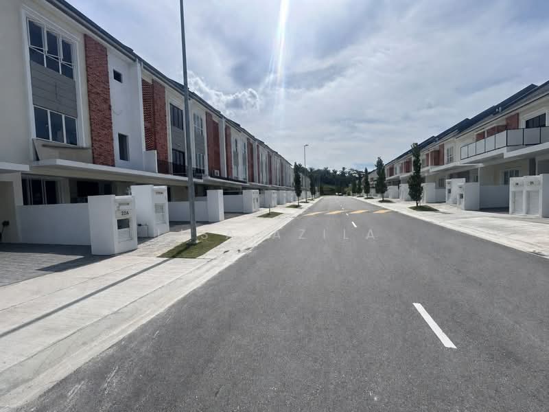 Rumah Teres untuk Dijual di Sepang (Selangor) - Lisa Azila - Exterior - PropertyGuru.com.my