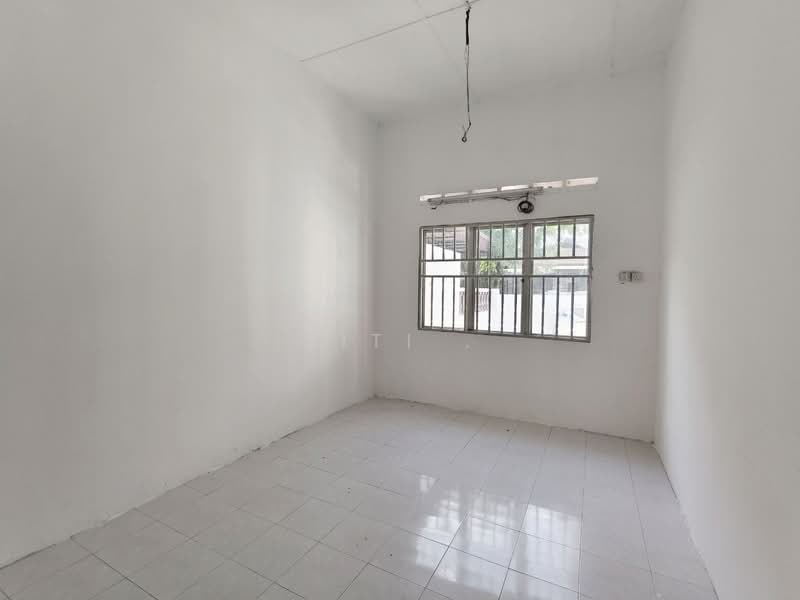 1-storey Terraced House for Sale in Telok Panglima Garang (Selangor) - Siti . - Interior - PropertyGuru.com.my