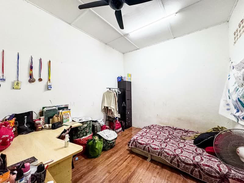 Rumah Teres 1 Tingkat untuk Dijual di Taman Ehsan (Kepong) - M.J Zairin - Bedroom - PropertyGuru.com.my