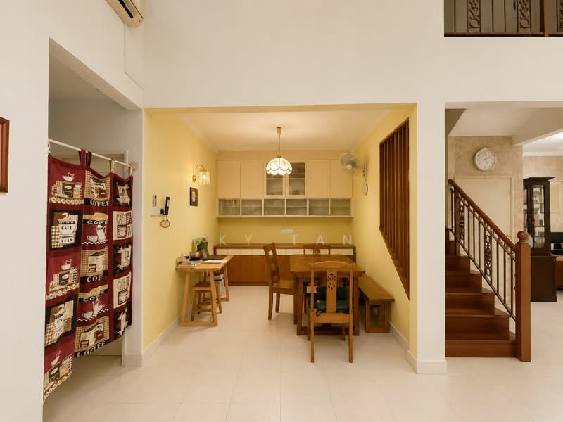 Rumah Teres 1.5 Tingkat untuk Dijual di Taman Molek (Johor Bahru) - Sky Tan - Dining Room - PropertyGuru.com.my