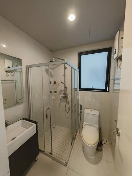 Kondominium untuk Dijual di Royal Strand @ Country Garden Danga Bay - Sharon . - PropertyGuru.com.my