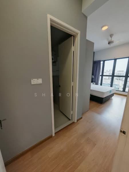 Kondominium untuk Dijual di Royal Strand @ Country Garden Danga Bay - Sharon . - PropertyGuru.com.my