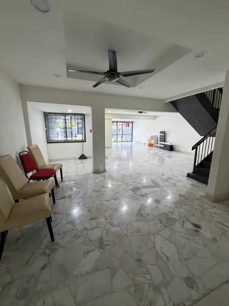Rumah Teres 2 Tingkat untuk Disewa di KL City Centre (Kuala Lumpur) - Amoss Yee - Living Room - PropertyGuru.com.my
